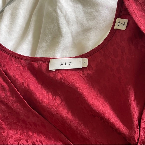 ALC red v neck peplum blouse holiday - Picture 3 of 7